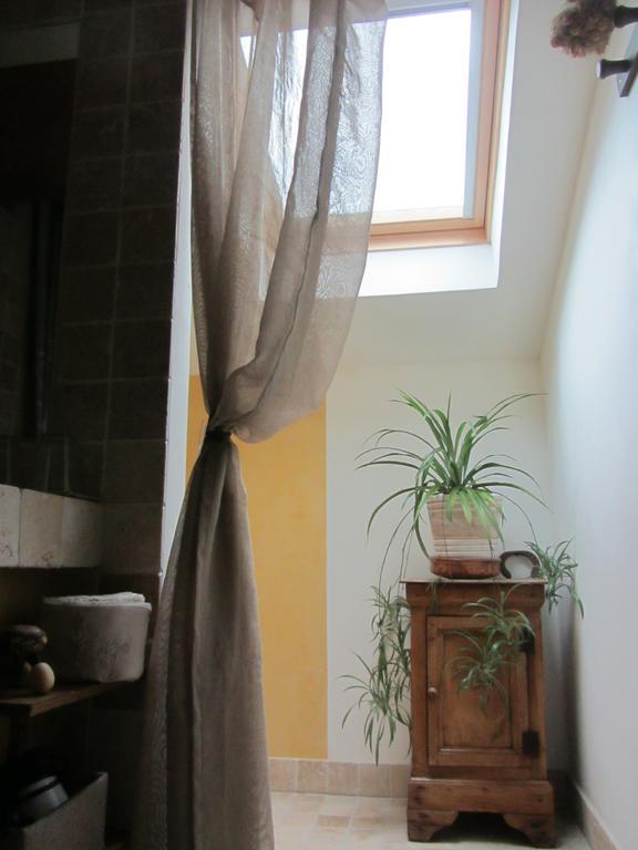 Bed and Breakfast Les Cimes Saint-Pierre-de-Riviere Номер фото